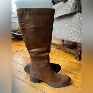 Born Asbee Brown Boots